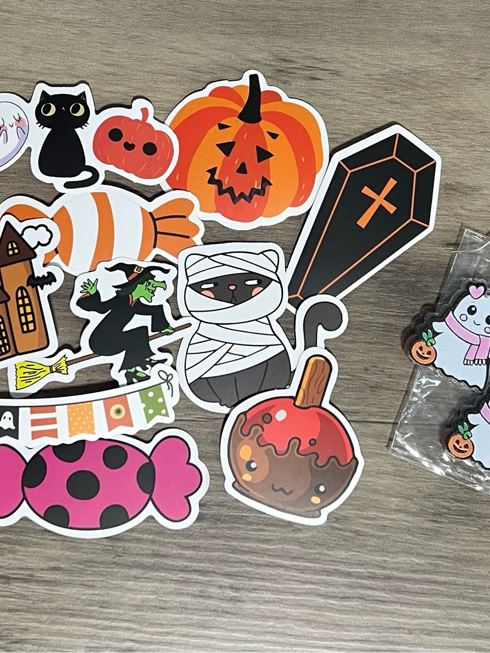 Halloween bundle: 10 waterproof stickers + ghost earrings